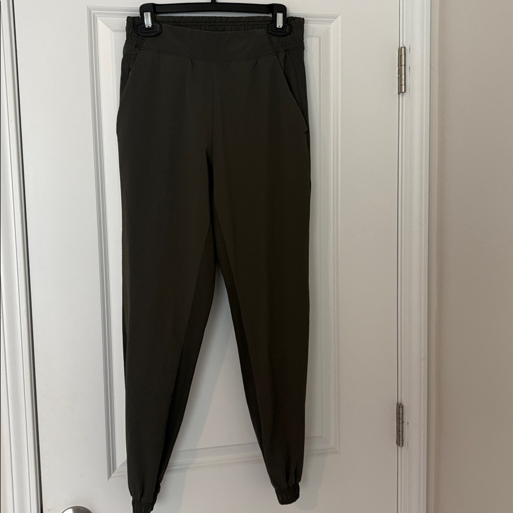 Athleta Textured Brooklyn Jogger - Green 4